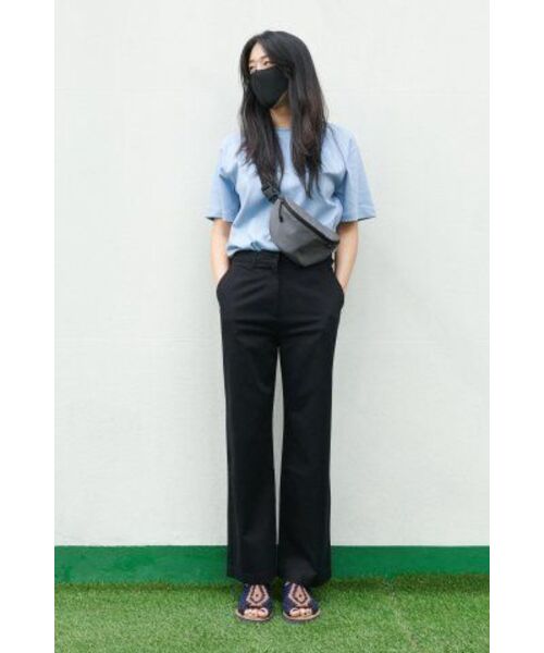MUSINSA STANDARD WOMAN（ムシンサスタンダードウーマン）の「レディースワイドチノパンツ[ブラック]（その他パンツ・レディース・その他・30/24/25/26/27/28/29）」の9枚目の写真