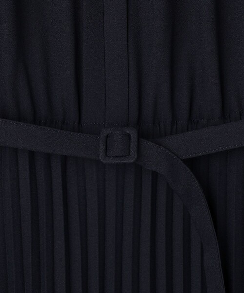 ANY SIS（エニィスィス）の「ノーブルプリーツ ワンピース（ワンピース・レディース・ベージュ系/ネイビー系・LARGE/MEDIUM/SMALL）」の17枚目の写真