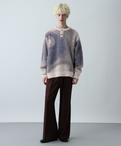 HARE（ハレ）の「グラデヘンリーネックニット(HARE)（ニット/セーター・メンズ・ブラック/グレー/レッド・FREE）」の6枚目の写真