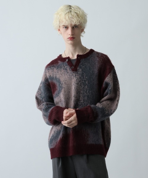 HARE（ハレ）の「グラデヘンリーネックニット(HARE)（ニット/セーター・メンズ・ブラック/グレー/レッド・FREE）」の13枚目の写真