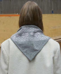 ANDNEEDS（アンドニーズ）の「Snow knit kerchief (gray)（バンダナ/スカーフ）」