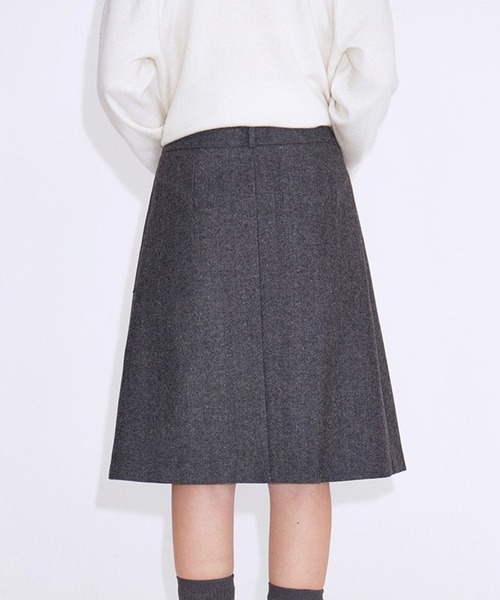 Fano Studios(ファノ ストゥディオズ)の「フロントタック Aラインスカート FD25B021【Fano Studios】【2025AW】(スカート・レディース・グレー・S/M/L)」の3枚目の写真