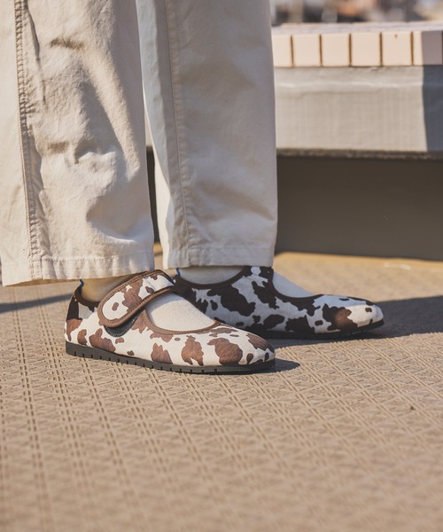 niko and...（ニコアンド）の「オリジナルストラップシューズ（パンプス・レディース・ドット/グレー/ブラック/レオパード/アニマル/ブラック系その他・LARGE/MEDIUM）」の5枚目の写真