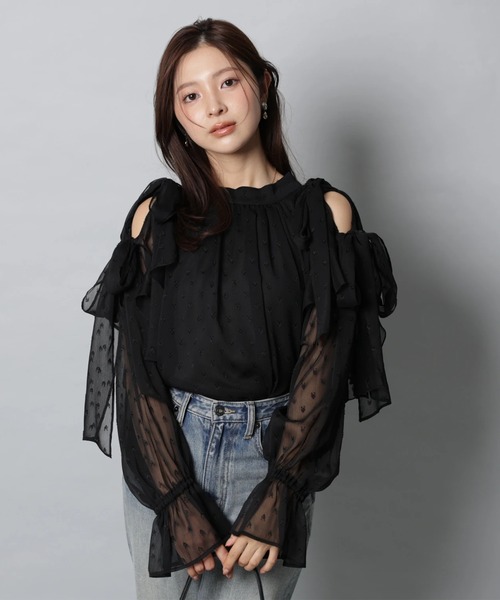 Apuweiser-riche(アプワイザーリッシェ)の「楊柳フリルブラウス(シャツ/ブラウス・レディース・オフホワイト/グリーン系その他2/ブラック系その他2/ピンク・1/2)」の8枚目の写真