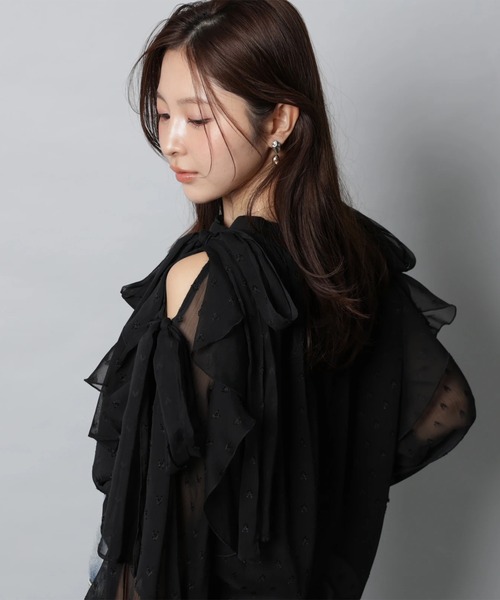 Apuweiser-riche(アプワイザーリッシェ)の「楊柳フリルブラウス(シャツ/ブラウス・レディース・オフホワイト/グリーン系その他2/ブラック系その他2/ピンク・1/2)」の12枚目の写真