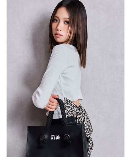 GYDA(ジェイダ)の「レオパードBACKリボンテレコロンT(Tシャツ/カットソー・レディース・オフホワイト/ブラック・FREE)」の4枚目の写真