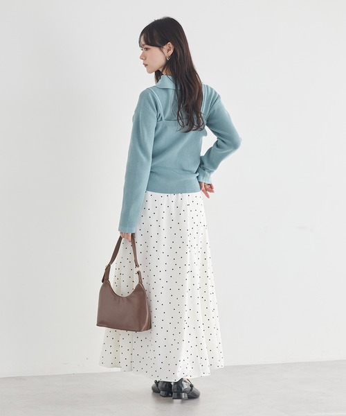 earth music&ecology(アースミュージックアンドエコロジー)の「襟付きニットアンサンブル(ニット/セーター・レディース・ブルー/グレイッシュベージュ/ブラック・FREE)」の14枚目の写真