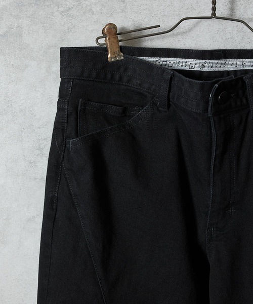 NUMBER (N)INE(ナンバーナイン)の「TAPERED SKINNY DENIM JEANS BLACK ONE WASH / テーパード スキニー デニム ブラック ジーンズ ワンウォッシュ(デニムパンツ・メンズ・ブラック・4/3/2)」の3枚目の写真