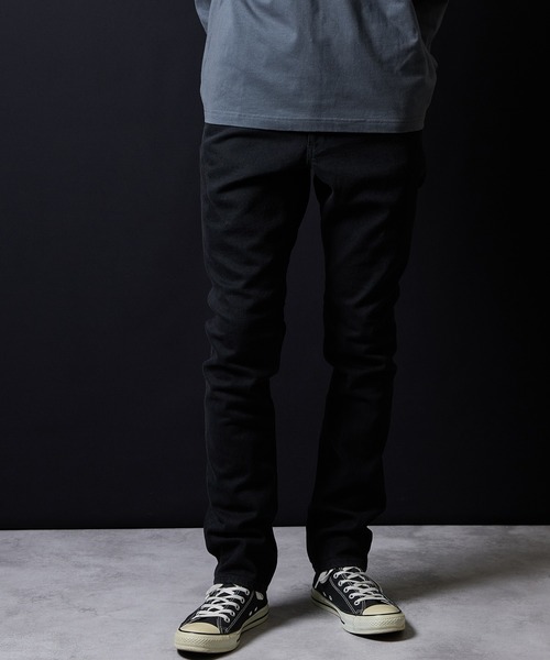 NUMBER (N)INE(ナンバーナイン)の「TAPERED SKINNY DENIM JEANS BLACK ONE WASH / テーパード スキニー デニム ブラック ジーンズ ワンウォッシュ(デニムパンツ・メンズ・ブラック・4/3/2)」の11枚目の写真