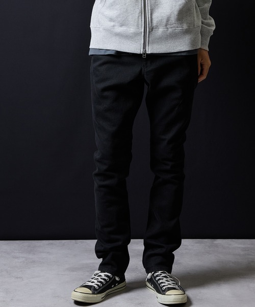 NUMBER (N)INE(ナンバーナイン)の「TAPERED SKINNY DENIM JEANS BLACK ONE WASH / テーパード スキニー デニム ブラック ジーンズ ワンウォッシュ(デニムパンツ・メンズ・ブラック・4/3/2)」の15枚目の写真