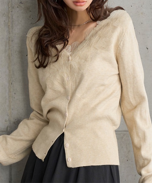 KOBE LETTUCE（コウベレタス）の「襟レースニットカーディガン（カーディガン/ボレロ・レディース・グレー/ホワイト/イエロー/サックスブルー/ブラック/ベージュ/ラベンダー・M）」の9枚目の写真