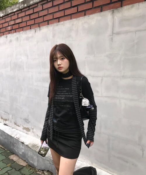 ODD STUDIO(オッドスタジオ)の「レイヤードストライプマフラーセットロングスリーブ - ブラック(Tシャツ/カットソー・レディース・ブラック・ONE)」の14枚目の写真