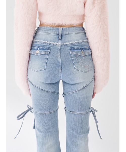 Darich（ダーリッチ）の「ピコレースハイウエストフレアデニム（デニムパンツ・レディース・ライトブルー・XS/S/M）」の14枚目の写真