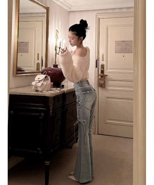 Darich（ダーリッチ）の「ピコレースハイウエストフレアデニム（デニムパンツ・レディース・ライトブルー・XS/S/M）」の21枚目の写真