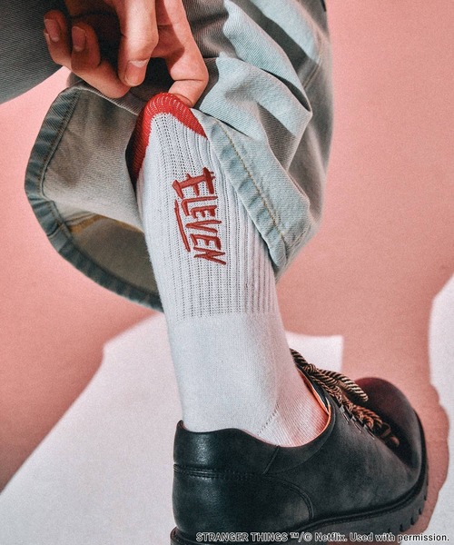 niko and...（ニコアンド）の「【STRANGER THINGS】コラボ刺繍2Pソックス（ソックス/靴下・メンズ・オレンジ/ホワイト・FREE）」の3枚目の写真