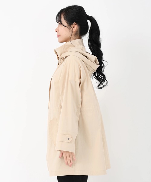 STRAWBERRY-FIELDS(ストロベリーフィールズ)の「テクノタフタ_ミディ丈2WAYマウンテンパーカー(マウンテンパーカー・レディース・ブルー/ベージュ/ネイビー・2)」の6枚目の写真