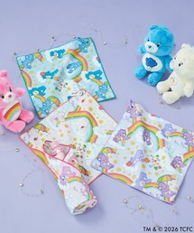 estaa（エスタ）の「ケアベア くっつきタオル カラビナ付 総柄 レインボー（ハンカチ/ハンドタオル）」