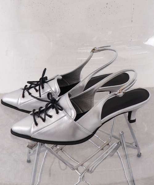 archives（アルシーヴ）の「レースアップバックバンドパンプス（パンプス・レディース・シルバーグレー/ブラック・MEDIUM/LARGE）」の7枚目の写真