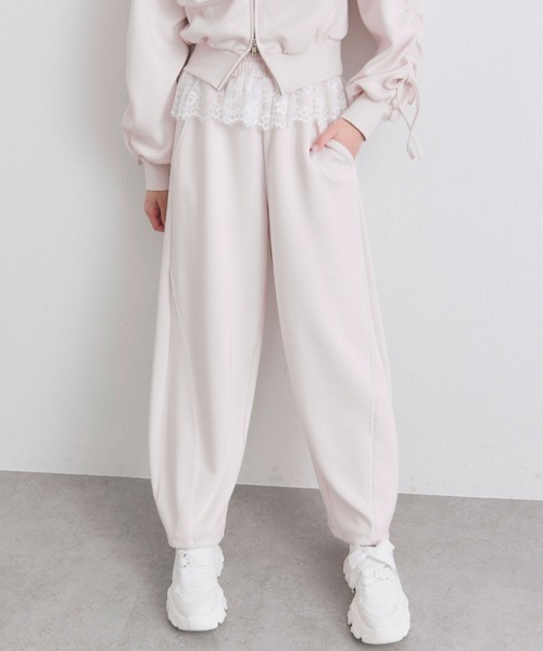 OLIVE des OLIVE（オリーブデオリーブ）の「【セットアップ対応】ウエストフリルバレルレッグパンツ（スウェットパンツ・レディース・トップグレー/ネイビー/ピンク・FREE）」の19枚目の写真