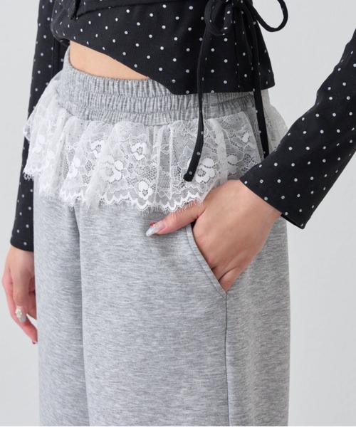 OLIVE des OLIVE（オリーブデオリーブ）の「【セットアップ対応】ウエストフリルバレルレッグパンツ（スウェットパンツ・レディース・トップグレー/ネイビー/ピンク・FREE）」の13枚目の写真