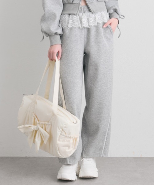 OLIVE des OLIVE（オリーブデオリーブ）の「【セットアップ対応】ウエストフリルバレルレッグパンツ（スウェットパンツ・レディース・トップグレー/ネイビー/ピンク・FREE）」の4枚目の写真