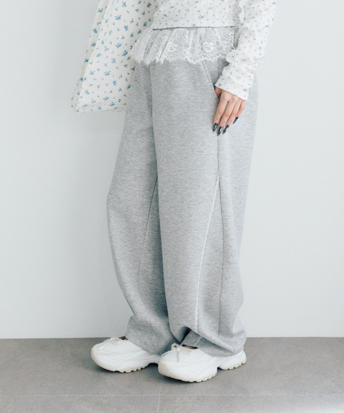 OLIVE des OLIVE（オリーブデオリーブ）の「【セットアップ対応】ウエストフリルバレルレッグパンツ（スウェットパンツ・レディース・トップグレー/ネイビー/ピンク・FREE）」の20枚目の写真