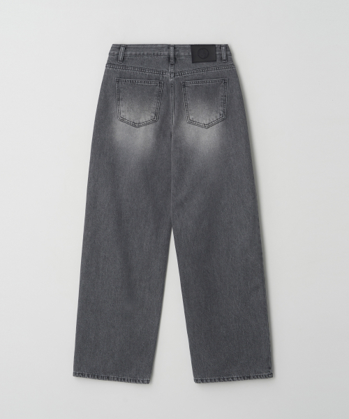 BUTTON UP(ボタンアップ)の「グレー ワイド 起毛 デニムパンツ(デニムパンツ・レディース・その他・M/L/S)」の2枚目の写真