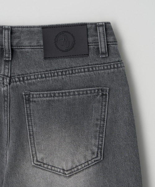 BUTTON UP(ボタンアップ)の「グレー ワイド 起毛 デニムパンツ(デニムパンツ・レディース・その他・M/L/S)」の3枚目の写真