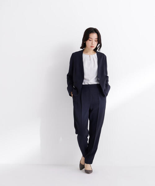 NATURAL BEAUTY BASIC(ナチュラルビューティーベーシック)の「◇ドビーツイル SETUP テーパードパンツ(スラックス・レディース・グレイッシュベージュ/ネイビー・X-SMALL/SMALL/MEDIUM/LARGE)」の4枚目の写真