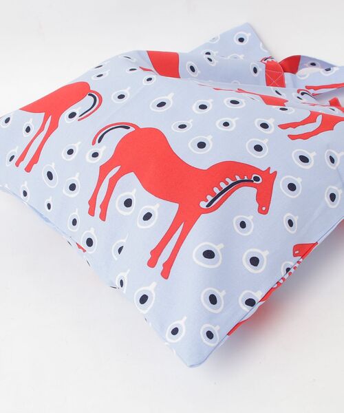 marimekko（マリメッコ）の「Musta Tamma / tote bag 44x43cm（トートバッグ・レディース・レッド・FREE）」の3枚目の写真