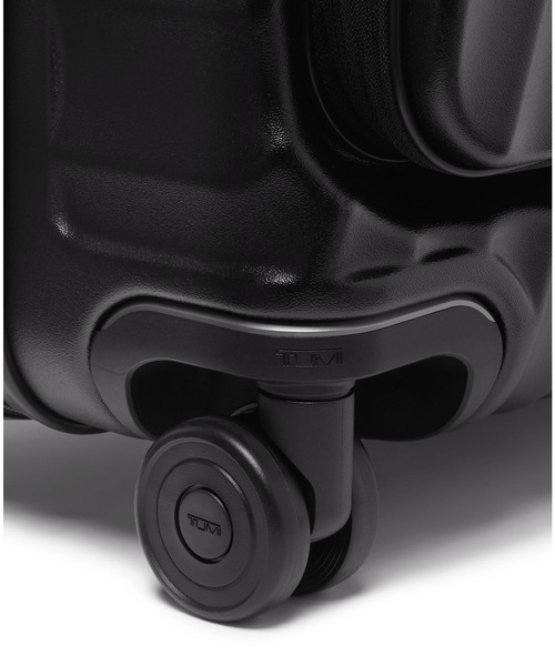 TUMI(トゥミ)の「19 DEGREE ミディアム・フロント・アクセス・エクスパンダブル・チェックイン スーツケース 5泊~7泊程度(スーツケース/キャリーバッグ・レディース・ブラック系その他・FREE)」の4枚目の写真