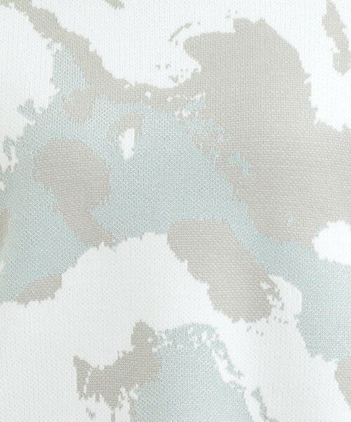 SHOO・LA・RUE(シューラルー)の「【洗濯機可/S-LL】1枚で華やかに ラメ入りニュアンス柄ニット(ニット/セーター・レディース・グリーン系/ライトグレー/ベージュ・03/02/01/04)」の8枚目の写真