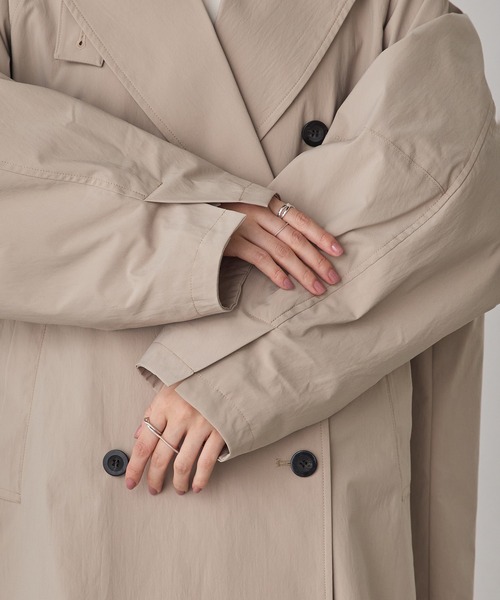 hunch(ハンチ)の「ストレッチポリエステル トレンチコート(トレンチコート・レディース・セージグリーン/ベージュ/チャコール・FREE)」の20枚目の写真
