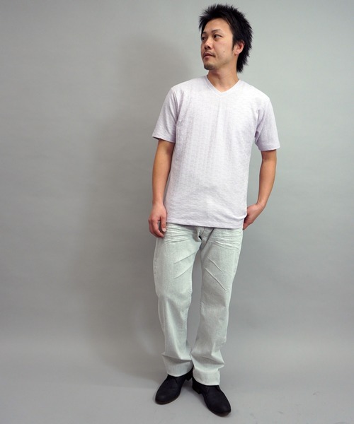 HIDEAWAYS NICOLE(ハイダウェイニコル)の「リンクスジャカード Vネック半袖プルオーバー(Tシャツ/カットソー・メンズ・オフホワイト/ブラック/ネイビー/ラベンダー/シルバーグレー・MEDIUM/LARGE/X-LARGE)」の22枚目の写真