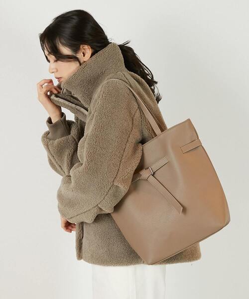 MELROSE claire(メルローズ クレール)の「【ベルト付きトートバッグ】(トートバッグ・レディース・ブラック/ライトグレー/ダークベージュ・FREE)」の14枚目の写真