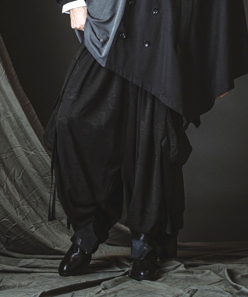 NO ID.（ノーアイディ）の「【NO ID.】Fluttering Cargo Trousers / フラッタリング カーゴ トラウザーズ（スラックス・メンズ・ブラック/その他5・1/2）」の4枚目の写真