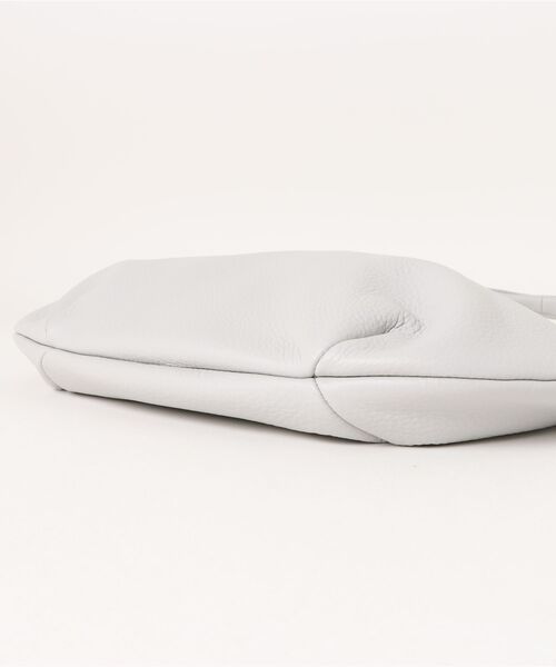 A.P.C.(アーペーセー)の「LE NEIGE/ショルダーバッグ(ショルダーバッグ・レディース・グレー系その他/ブラウン系その他・ONESIZE)」の4枚目の写真
