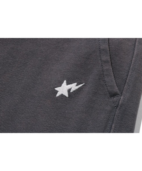 A BATHING APE(アベイシングエイプ)の「BAPE STA ONE POINT RELAXED FIT CARGO SWEATPANTS(スウェットパンツ・メンズ・チャコール/グレー・MEDIUM/LARGE/SMALL)」の6枚目の写真