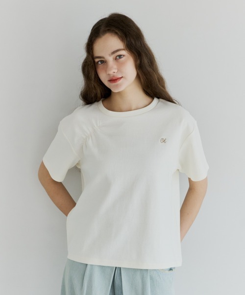 OLUN(オルン)の「"OLUN" logo gathered t-shirt/"OLUN"ロゴ刺繍ギャザーTシャツ(Tシャツ/カットソー・レディース・アイボリー/ピンク・SMALL/MEDIUM)」の11枚目の写真