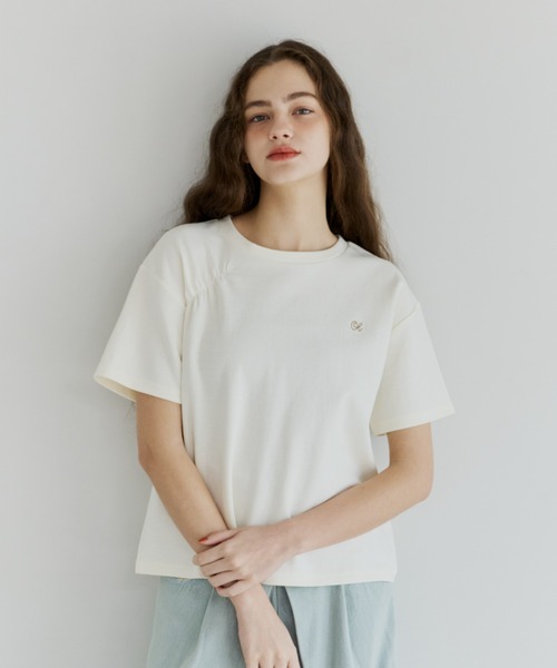 OLUN(オルン)の「"OLUN" logo gathered t-shirt/"OLUN"ロゴ刺繍ギャザーTシャツ(Tシャツ/カットソー・レディース・アイボリー/ピンク・SMALL/MEDIUM)」の12枚目の写真