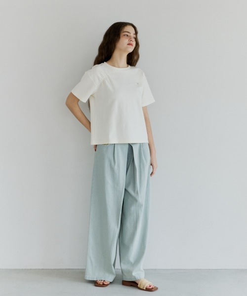 OLUN(オルン)の「"OLUN" logo gathered t-shirt/"OLUN"ロゴ刺繍ギャザーTシャツ(Tシャツ/カットソー・レディース・アイボリー/ピンク・SMALL/MEDIUM)」の17枚目の写真