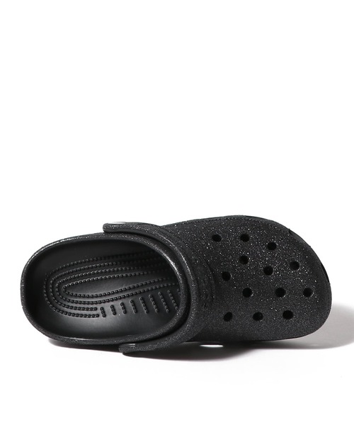 crocs(クロックス)の「CROCS / クラシック グリッター クロッグ(サンダル・レディース・ブラック/ホワイト・6/5)」の4枚目の写真