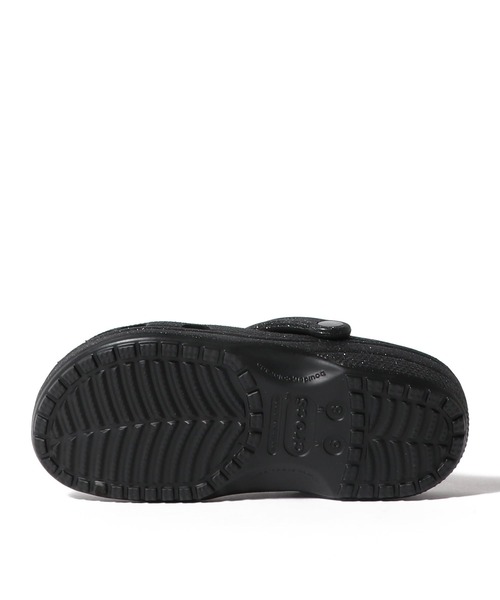 crocs(クロックス)の「CROCS / クラシック グリッター クロッグ(サンダル・レディース・ブラック/ホワイト・6/5)」の5枚目の写真