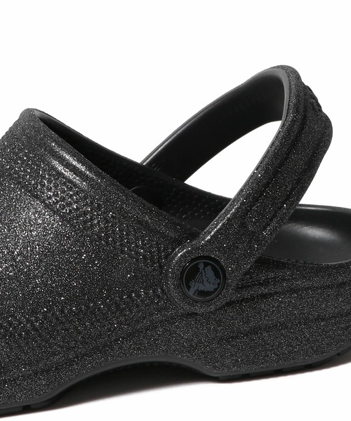 crocs(クロックス)の「CROCS / クラシック グリッター クロッグ(サンダル・レディース・ブラック/ホワイト・6/5)」の8枚目の写真