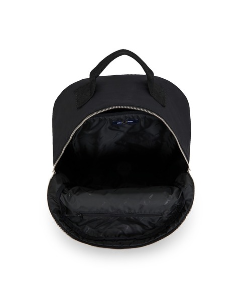 FRED PERRY（フレッドペリー）の「Brentham Backpack／ブレンサムバックパック（バックパック/リュック・メンズ・ブラック・ONE SIZE）」の9枚目の写真