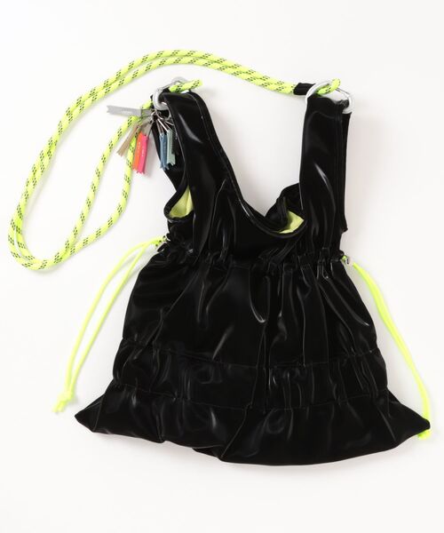 cheek(BAG)(チーク)の「tiered code one shoulder / ワンショルダーバッグ(ショルダーバッグ・レディース・ブラック/グレー/ピンク/カーキ・FREE)」の5枚目の写真