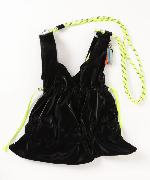 cheek(BAG)(チーク)の「tiered code one shoulder / ワンショルダーバッグ(ショルダーバッグ・レディース・ブラック/グレー/ピンク/カーキ・FREE)」の14枚目の写真