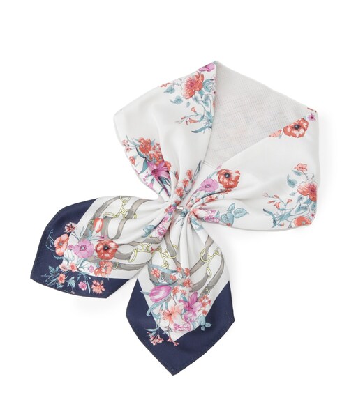 SHOO・LA・RUE（シューラルー）の「【接触冷感／UVカット】ひんやりワンタッチスカーフ（バンダナ/スカーフ・レディース・アイボリー系3/グレー系3/ネイビー系3/ベージュ系3/ピンク系8/イエロー系3・00）」の4枚目の写真