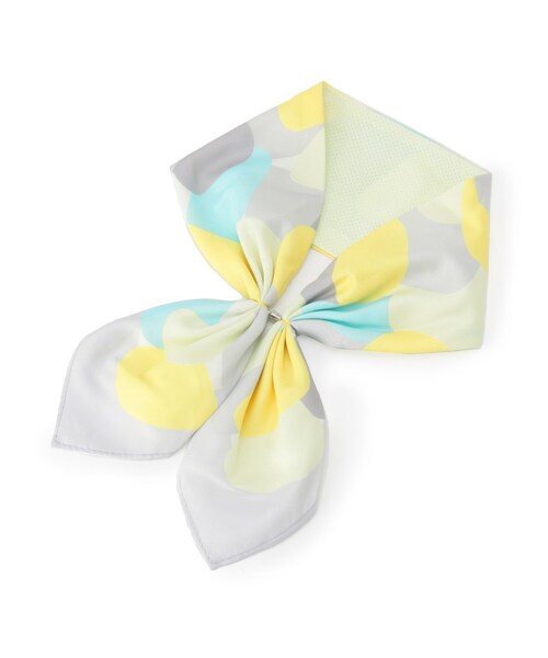 SHOO・LA・RUE（シューラルー）の「【接触冷感／UVカット】ひんやりワンタッチスカーフ（バンダナ/スカーフ・レディース・アイボリー系3/グレー系3/ネイビー系3/ベージュ系3/ピンク系8/イエロー系3・00）」の5枚目の写真