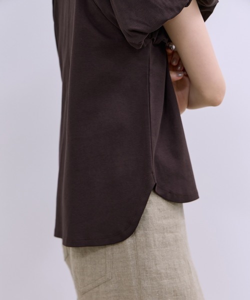 ADAM ET ROPE'(アダムエロペ)の「【WEB限定】パフスリーブプルオーバー(Tシャツ/カットソー・レディース・オフホワイト/ブラウン系その他/ブラック・FREE)」の11枚目の写真